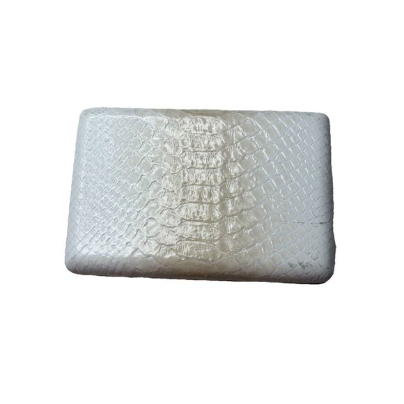 Banana Republic White Leather Alligator Print Cream White Clutch Some marks - Picture 1 of 8